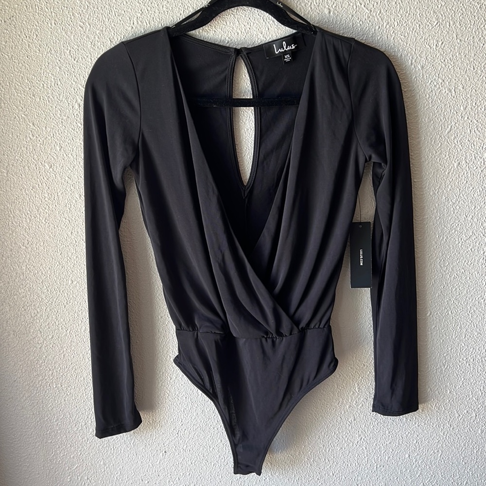 Lulu's Effortlessly Modern Black Long Sleeve Surplice Bodysuit Size XS